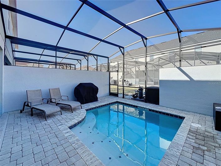 Image No.43-5 Bed Townhouse for sale