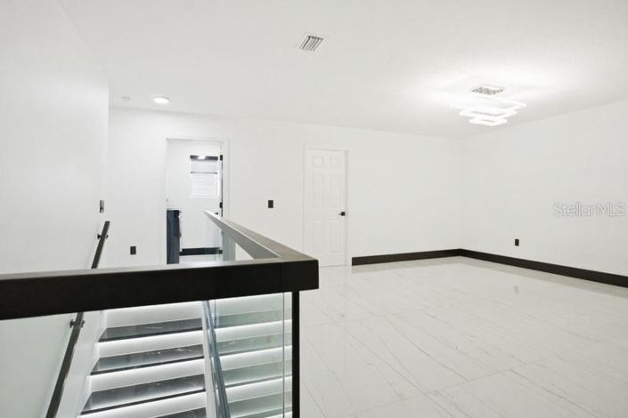 Image No.12-Propriété de 6 chambres à vendre à Kissimmee