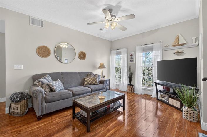 Image No.13-1 Bed Property for sale