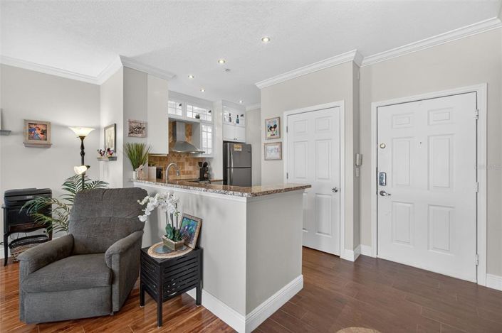 Image No.6-1 Bed Property for sale