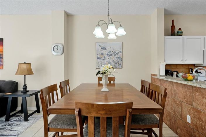 Image No.12-3 Bed Townhouse for sale