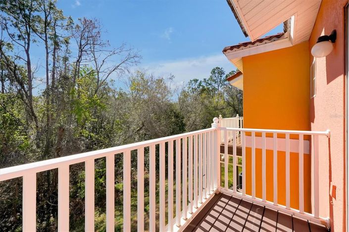 Image No.21-3 Bed Townhouse for sale