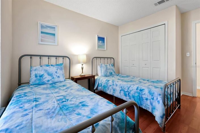 Image No.24-3 Bed Townhouse for sale