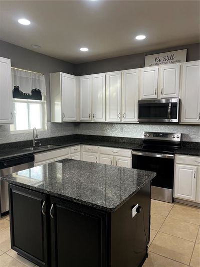 Image No.9-4 Bed Property for sale