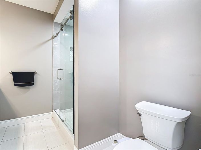 Image No.28-3 Bed Property for sale