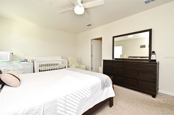 Image No.17-5 Bed Property for sale