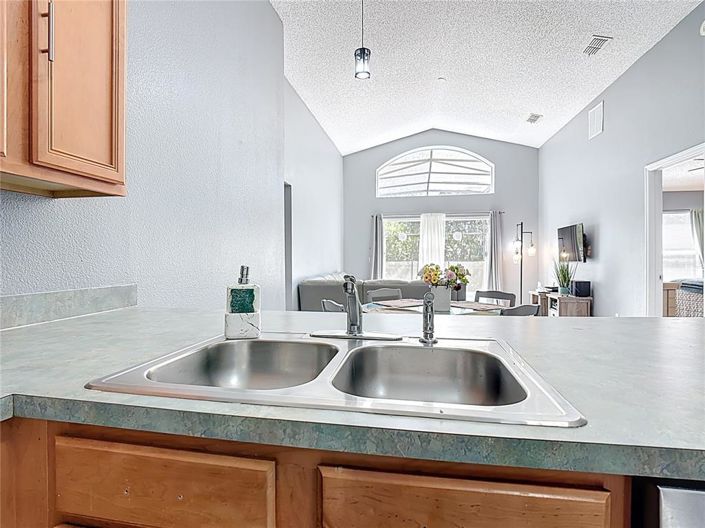Image No.11-Propriété de 4 chambres à vendre à Kissimmee
