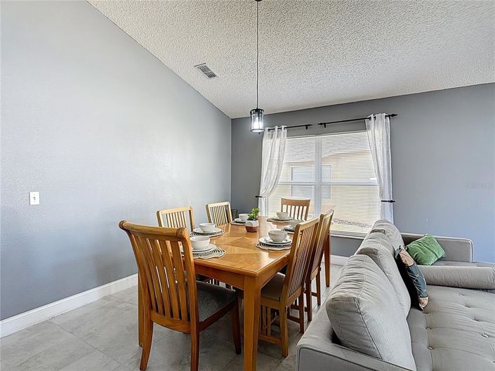 Image No.6-Propriété de 4 chambres à vendre à Kissimmee