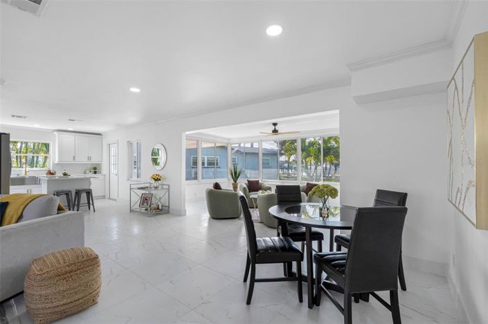 Image No.10-Propriété de 3 chambres à vendre à Treasure Island