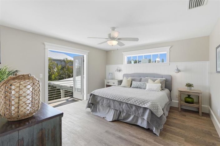 Image No.12-4 Bed Property for sale