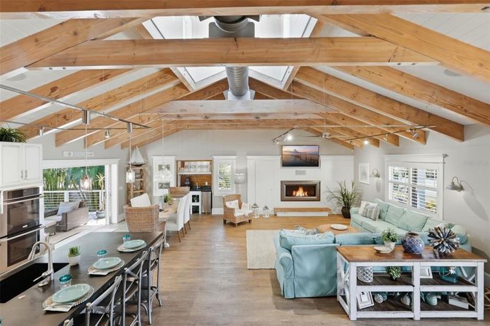 Image No.2-4 Bed Property for sale