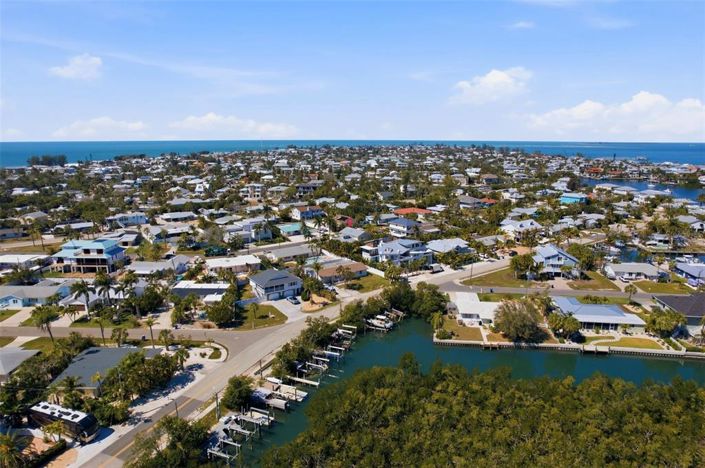 Image No.33-4 Bed Property for sale