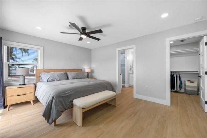 Image No.29-3 Bed Property for sale