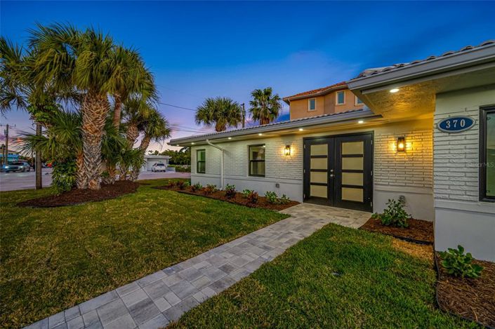 Image No.54-3 Bed Property for sale