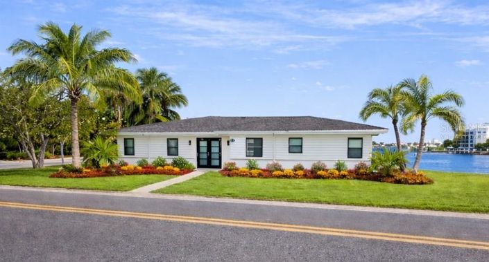 Image No.57-3 Bed Property for sale