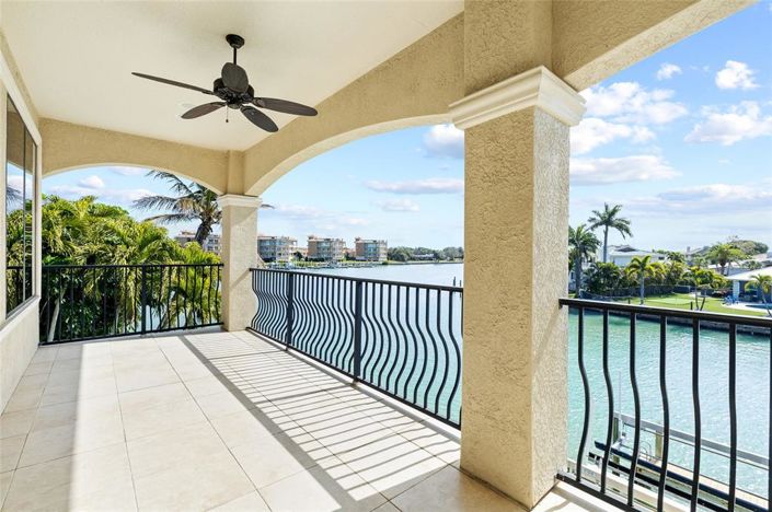 Image No.37-Propriété de 5 chambres à vendre à St. Petersburg