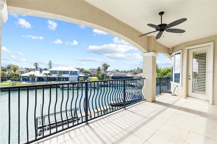 Image No.38-Propriété de 5 chambres à vendre à St. Petersburg