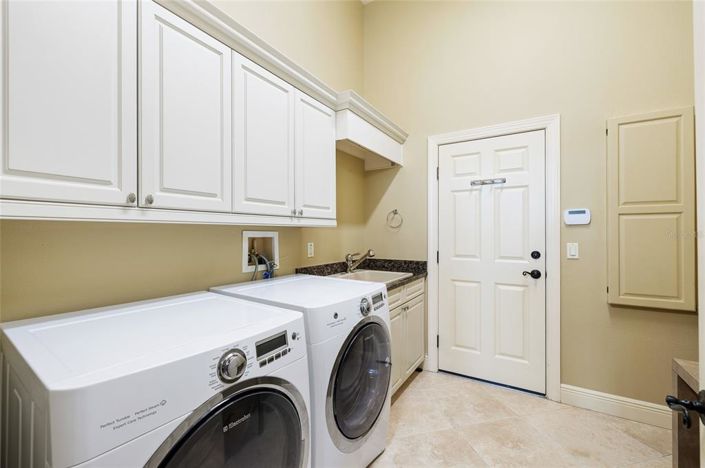 Image No.54-Propriété de 5 chambres à vendre à St. Petersburg