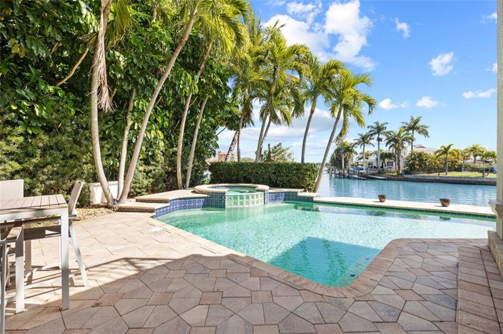 Image No.57-Propriété de 5 chambres à vendre à St. Petersburg