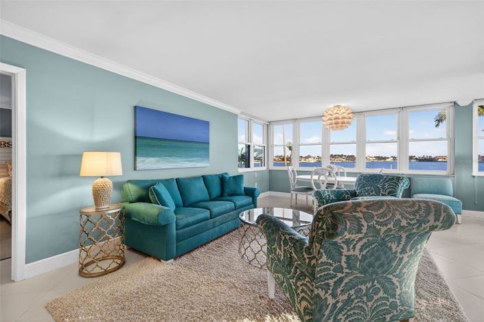 Image No.11-2 Bed Property for sale