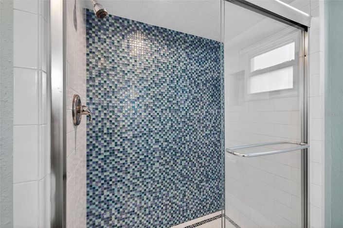 Image No.17-2 Bed Property for sale