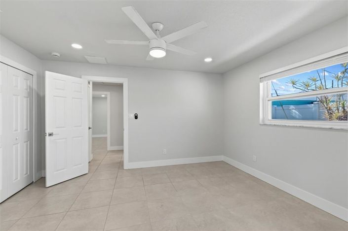 Image No.20-3 Bed Property for sale