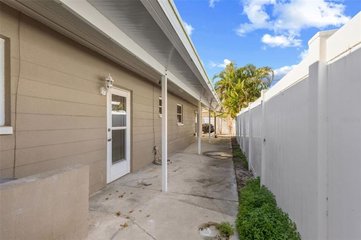 Image No.30-3 Bed Property for sale