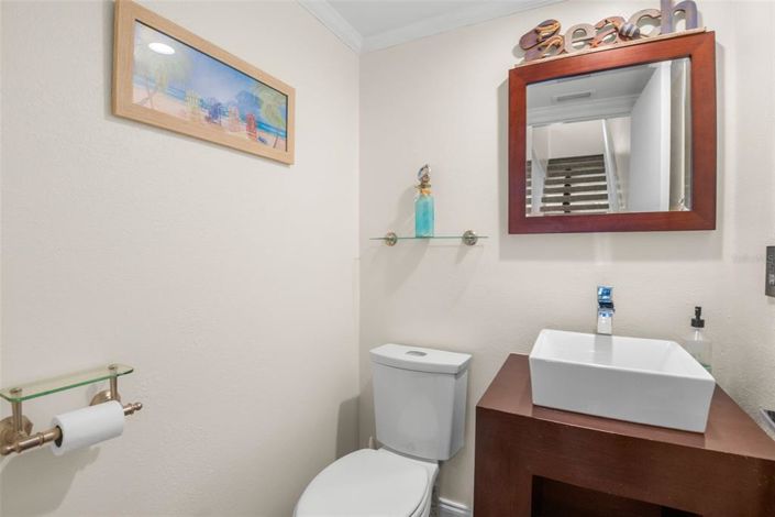 Image No.16-2 Bed Property for sale