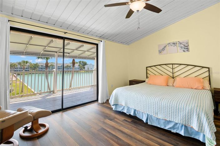 Image No.20-2 Bed Property for sale