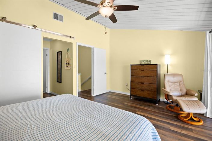 Image No.22-2 Bed Property for sale