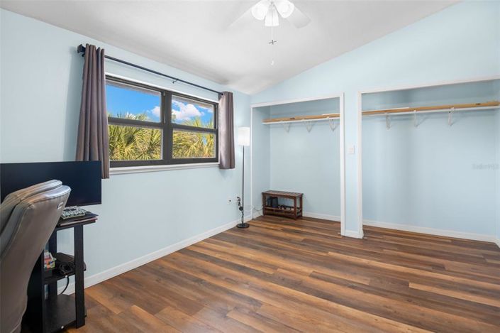 Image No.28-2 Bed Property for sale