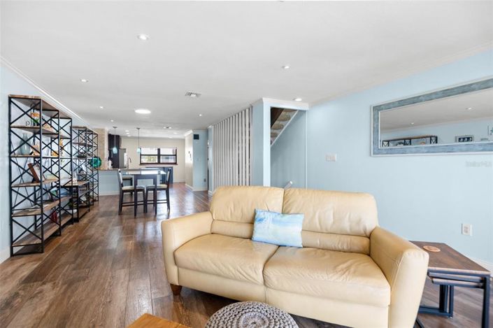 Image No.8-2 Bed Property for sale