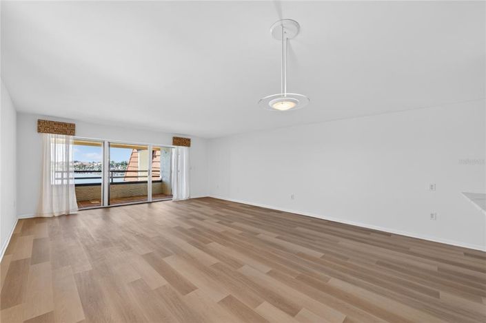 Image No.43-Propriété de 2 chambres à vendre à St. Petersburg