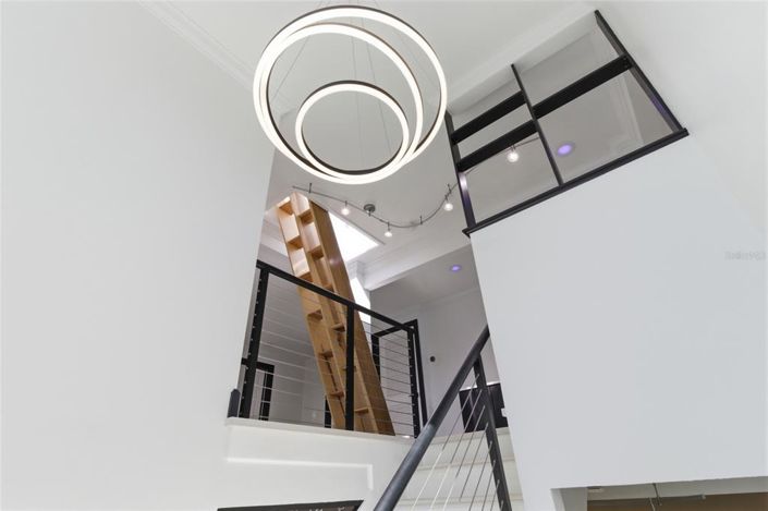 Image No.12-4 Bed Property for sale