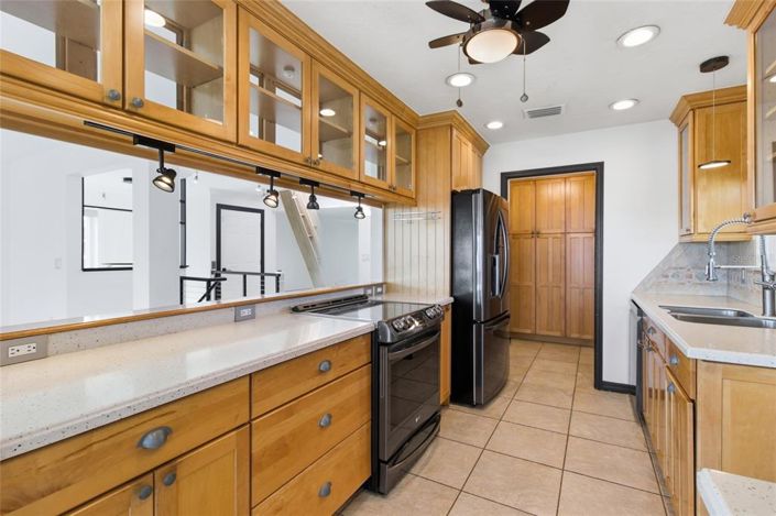 Image No.24-4 Bed Property for sale