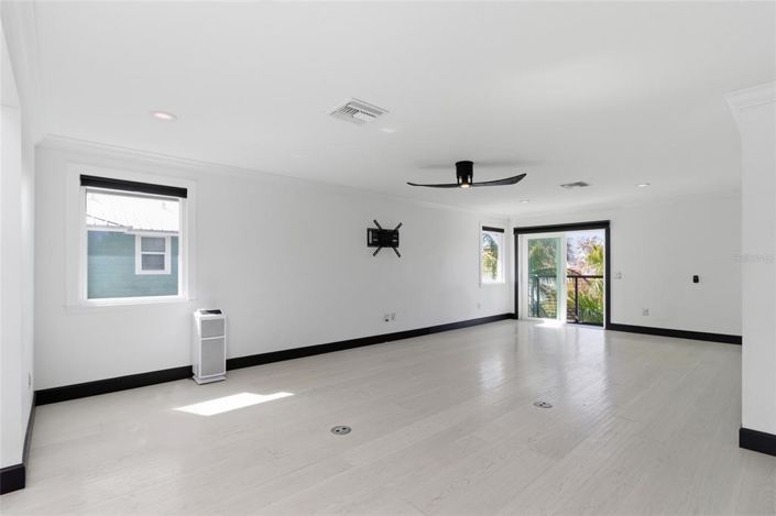 Image No.34-4 Bed Property for sale