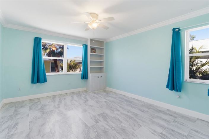 Image No.50-4 Bed Property for sale