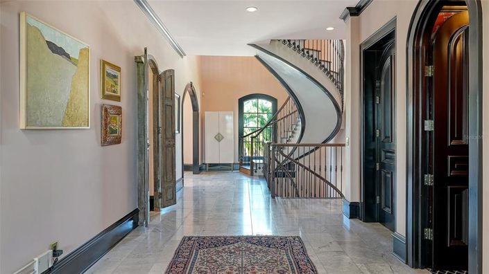 Image No.14-4 Bed Property for sale