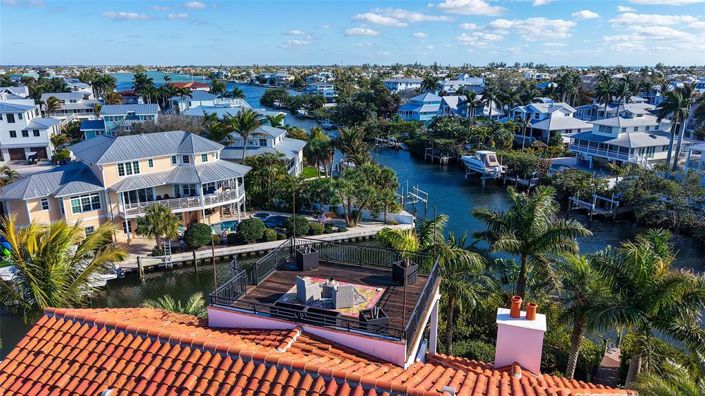 Image No.24-4 Bed Property for sale