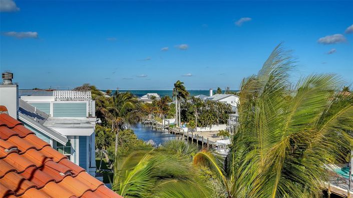 Image No.26-4 Bed Property for sale