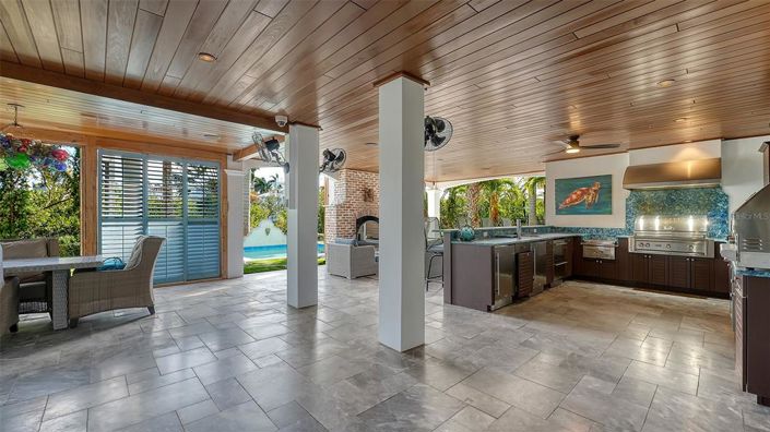 Image No.27-4 Bed Property for sale