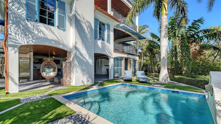 Image No.29-4 Bed Property for sale