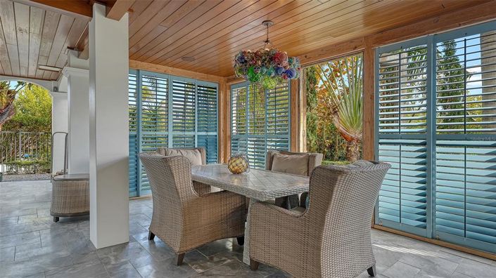 Image No.30-4 Bed Property for sale