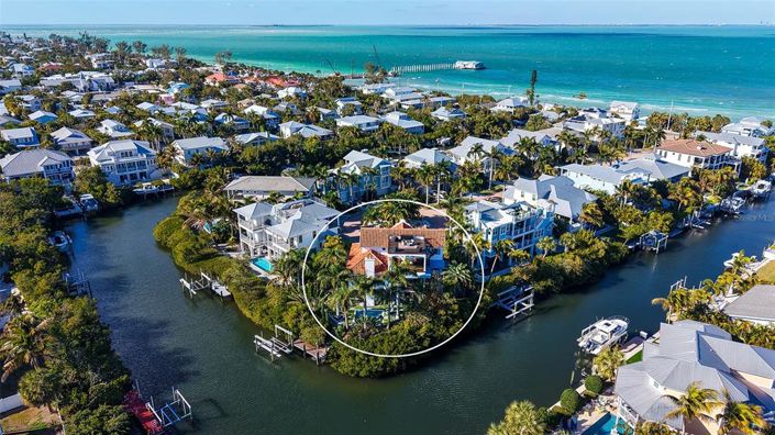 Image No.33-4 Bed Property for sale