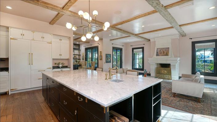 Image No.50-4 Bed Property for sale