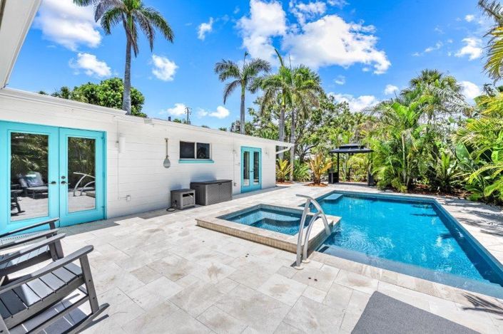 Image No.37-4 Bed Property for sale