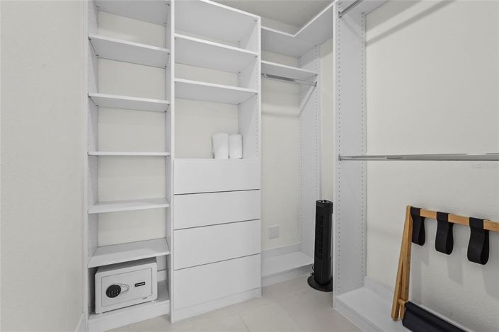 Image No.35-4 Bed Property for sale