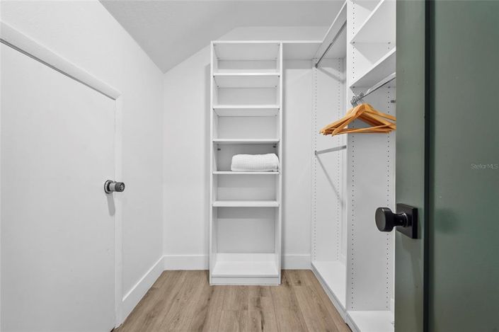 Image No.46-4 Bed Property for sale