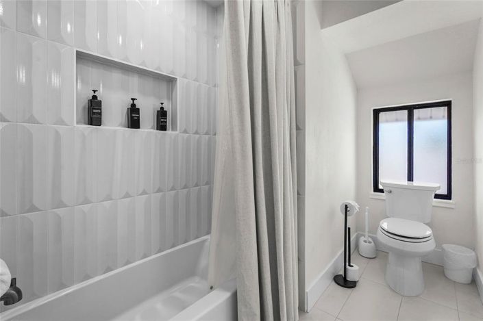 Image No.52-4 Bed Property for sale