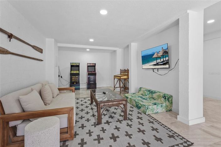 Image No.58-4 Bed Property for sale